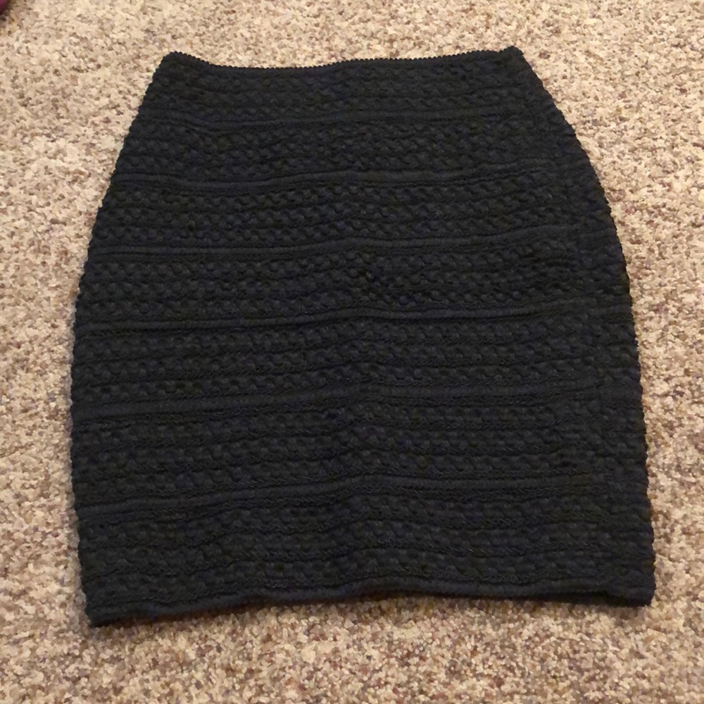 Black Textured Body-con Skirt